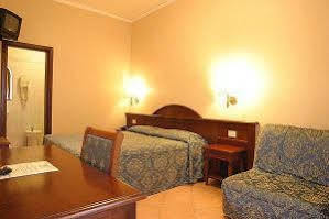 פירנצה Hotel Varsavia מראה חיצוני תמונה